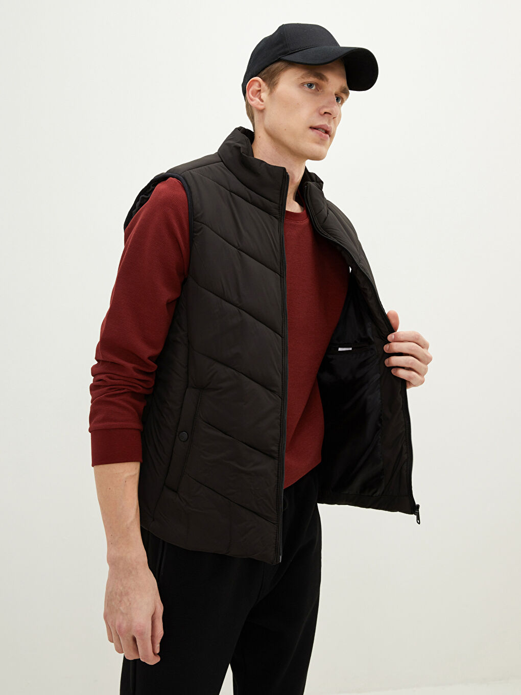 Siyah Standart Kalıp Dik Yaka Erkek Yelek-2