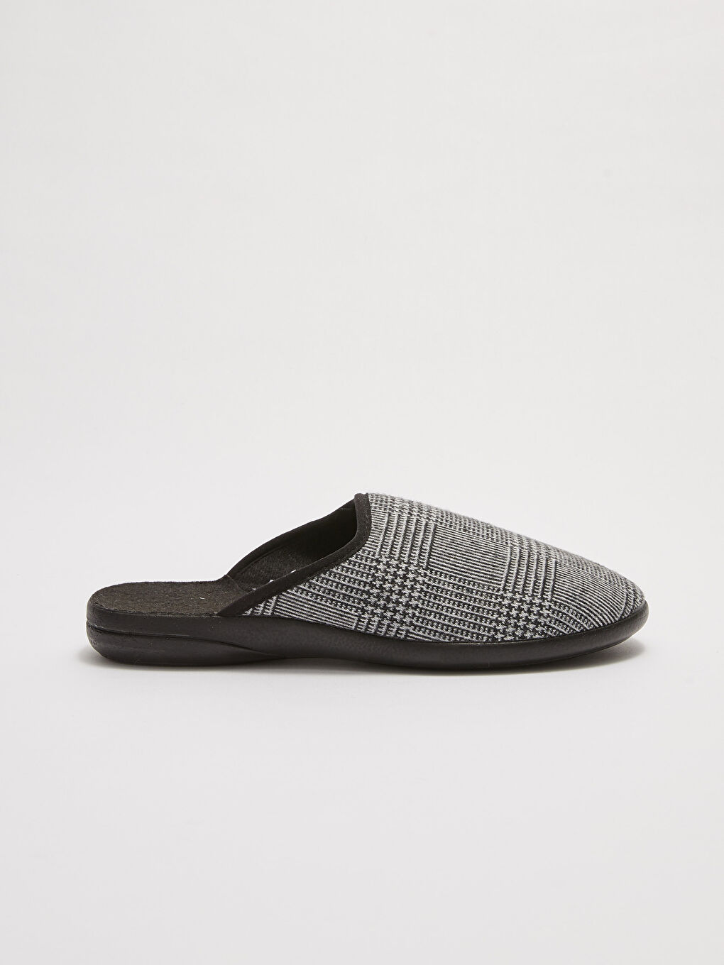 Gri Önü Kapalı Erkek Ev Terliği-1