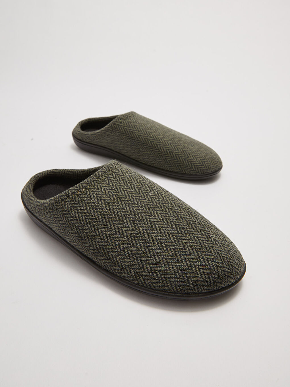 Haki Önü Kapalı Desenli Erkek Ev Terliği-5