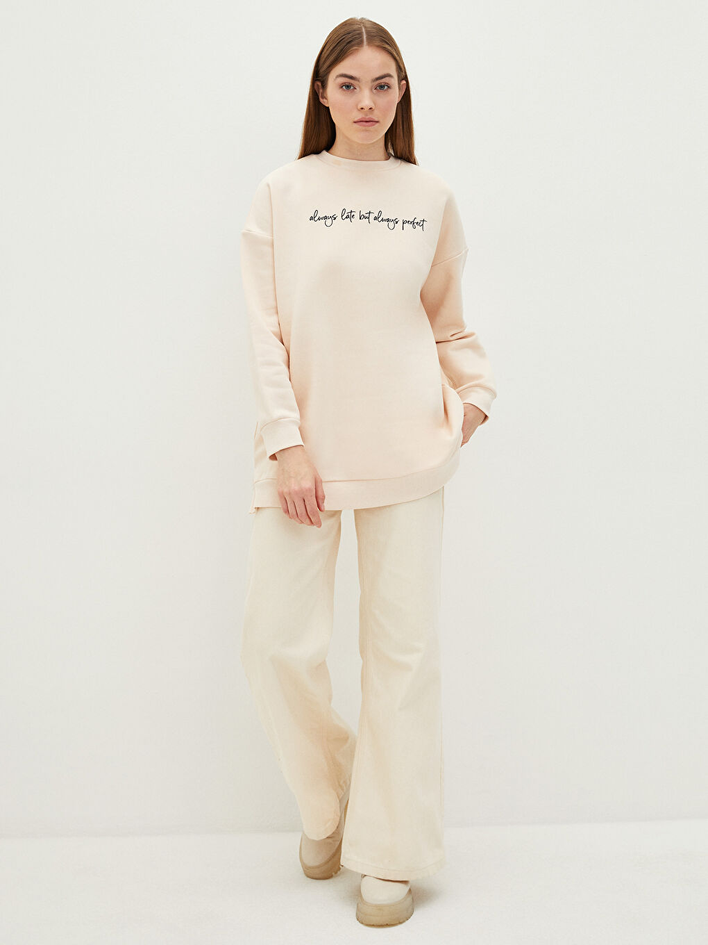 Bej Bisiklet Yaka Yazı Baskılı Oversize Kadın Kalın Sweatshirt Tunik-2