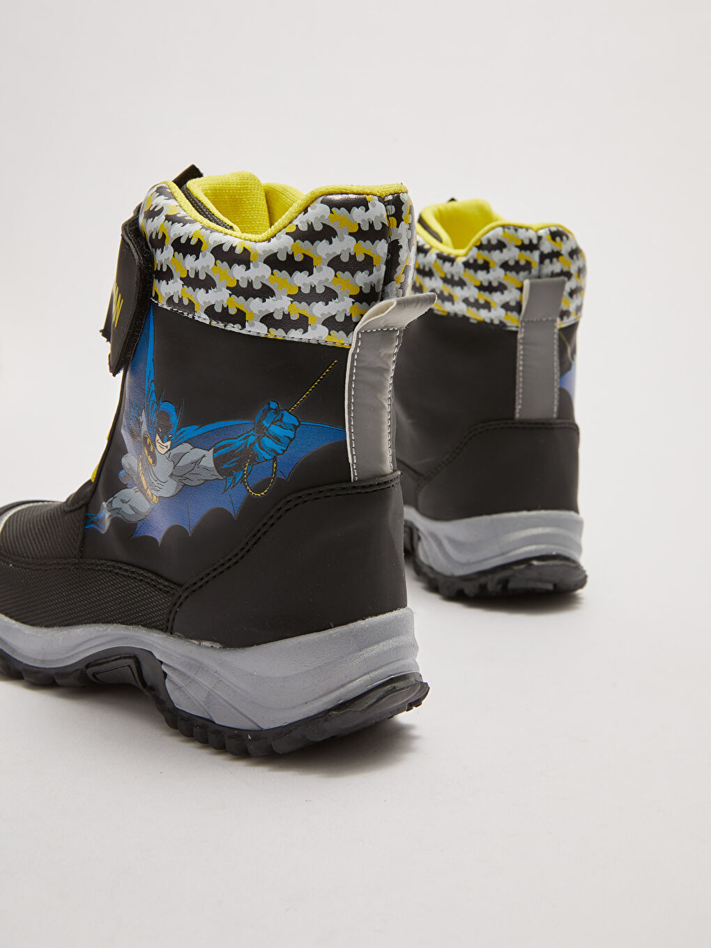 LCW STEPS Batman Licensed Lighted Velcro And Lace-Up Thick Sole Boys Snow Boots -W1LE71Z4-HUC