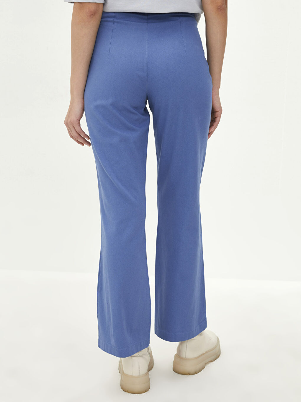 Pantaloni Largi Simpli cu Croială Standard pentru Femei-4