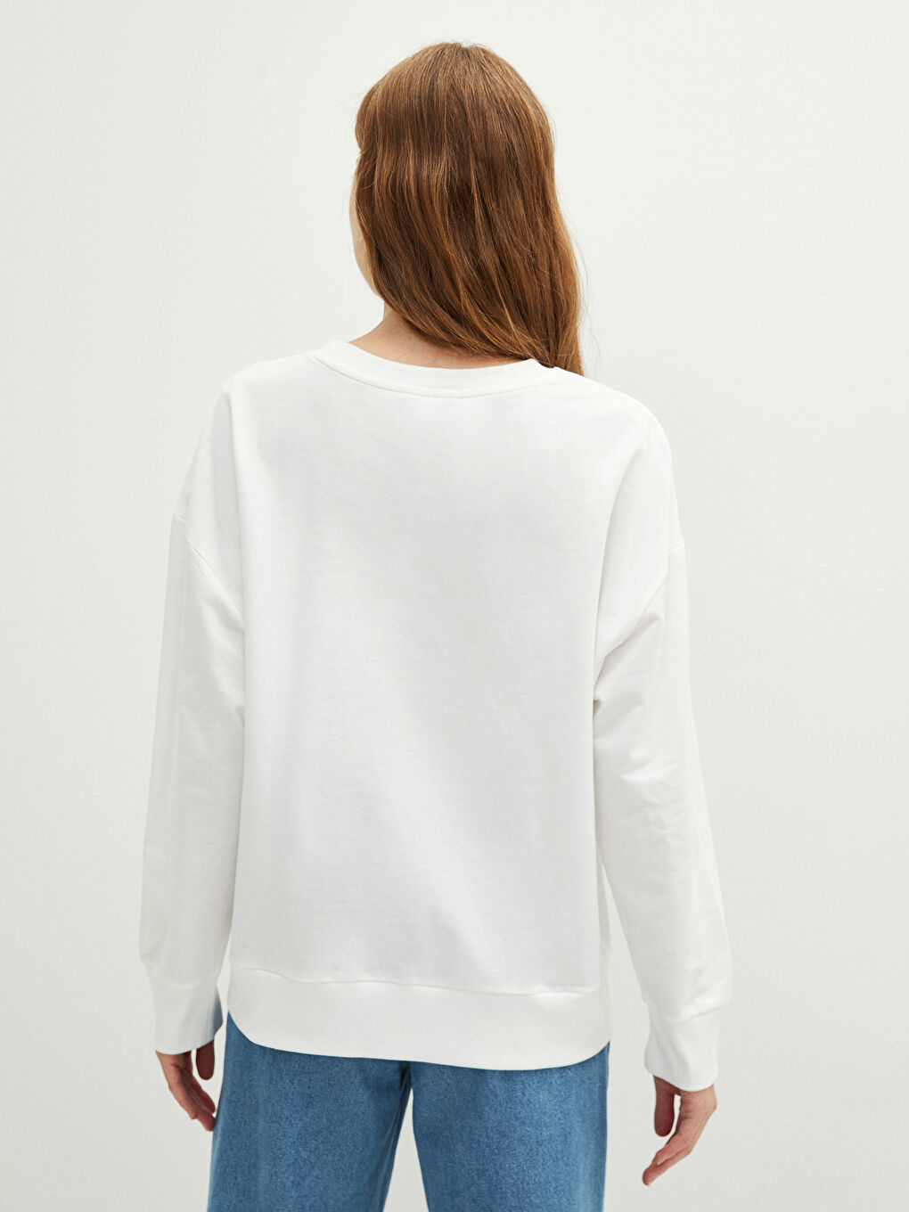 Ekru Bisiklet Yaka Nakışlı Uzun Kollu Kadın Sweatshirt-3