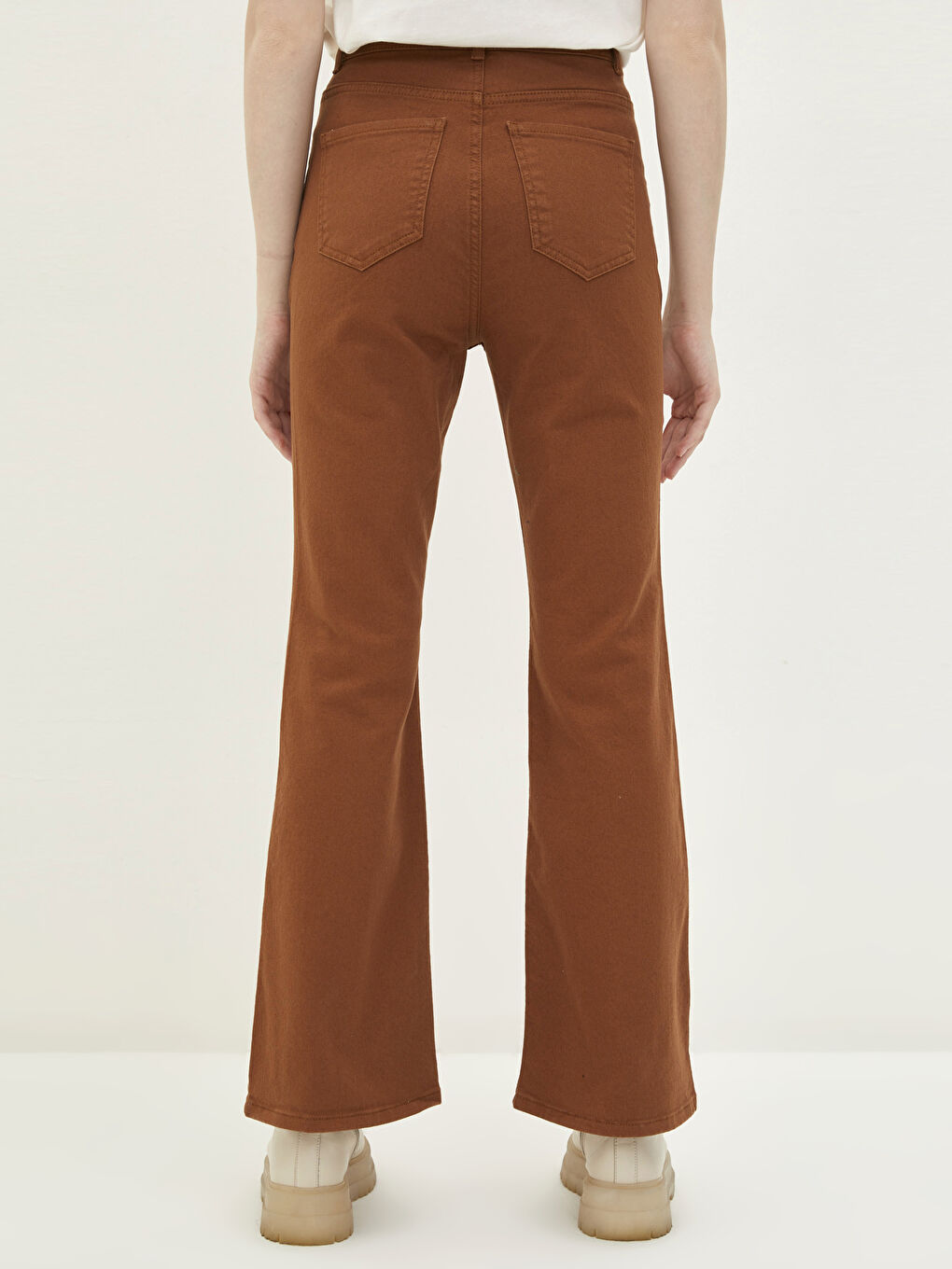 LCW Jeans جينز نسائي بوسط عالي وموديل المريخ واسع -W1LF87Z8-DJ4