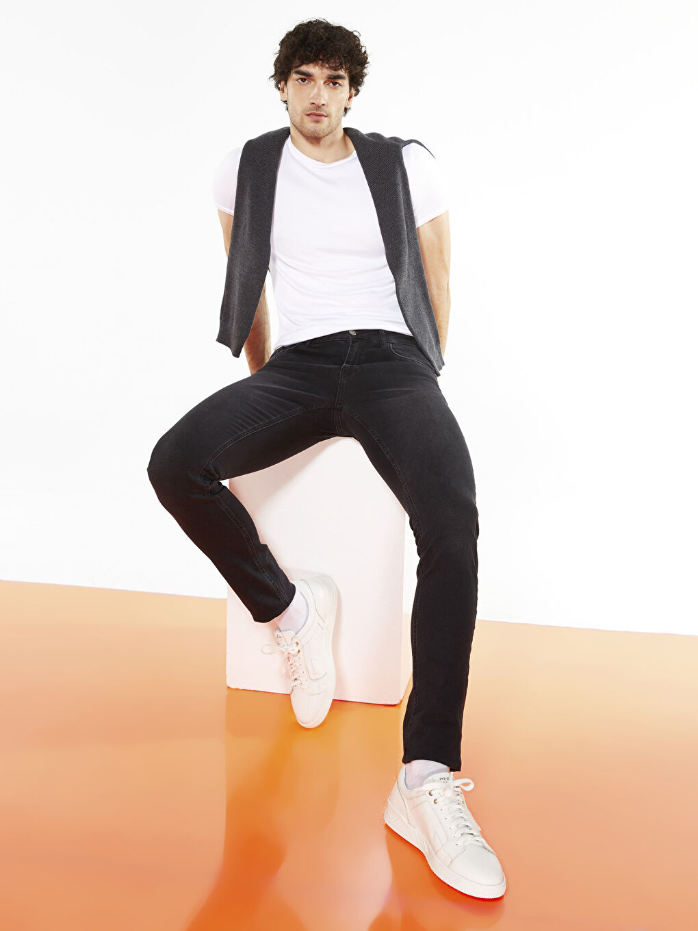 Beyaz Bağcıklı Erkek Spor Ayakkabı-1