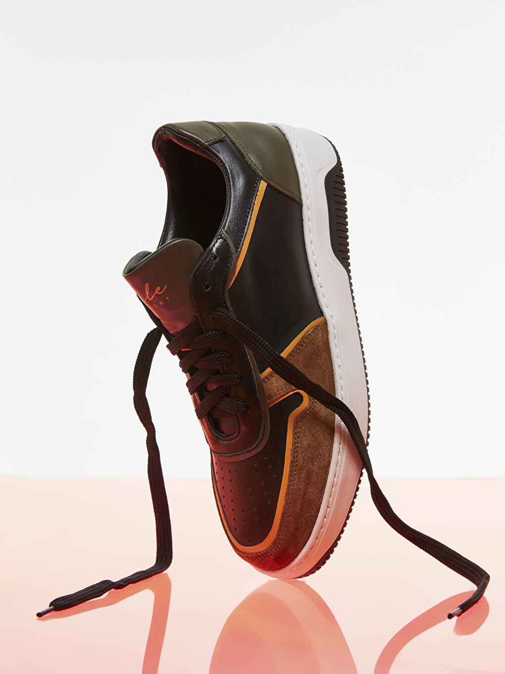 Siyah Renk Bloklu Bağcıklı Erkek Spor Ayakkabı-1