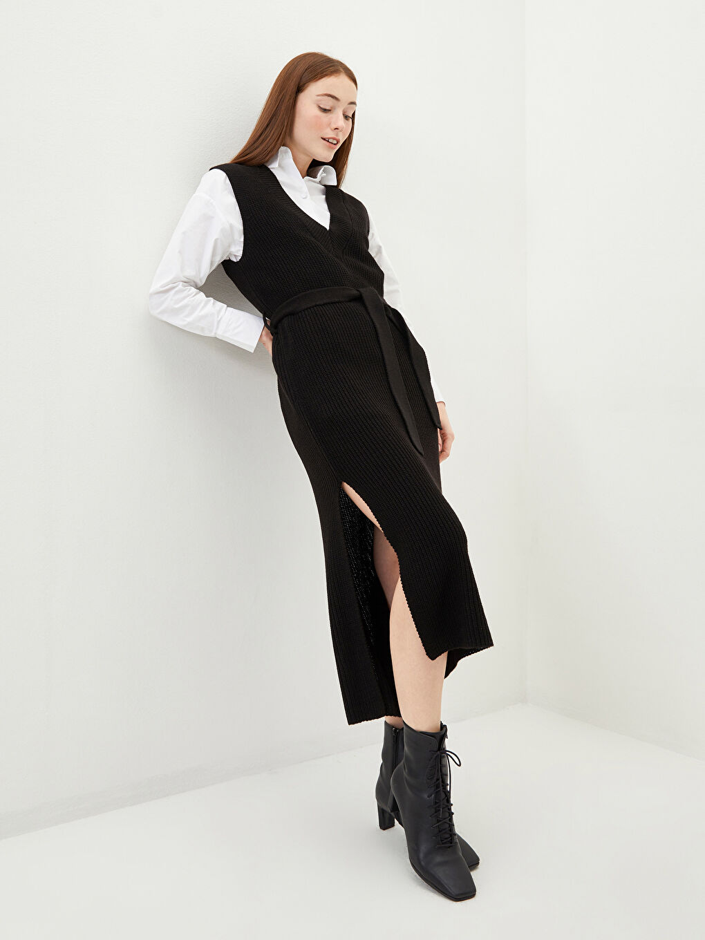 LCWAIKIKI Classic Damen V-Ausschnitt Gerade Ärmelloses Strickkleid -W1LJ37Z8-CVL