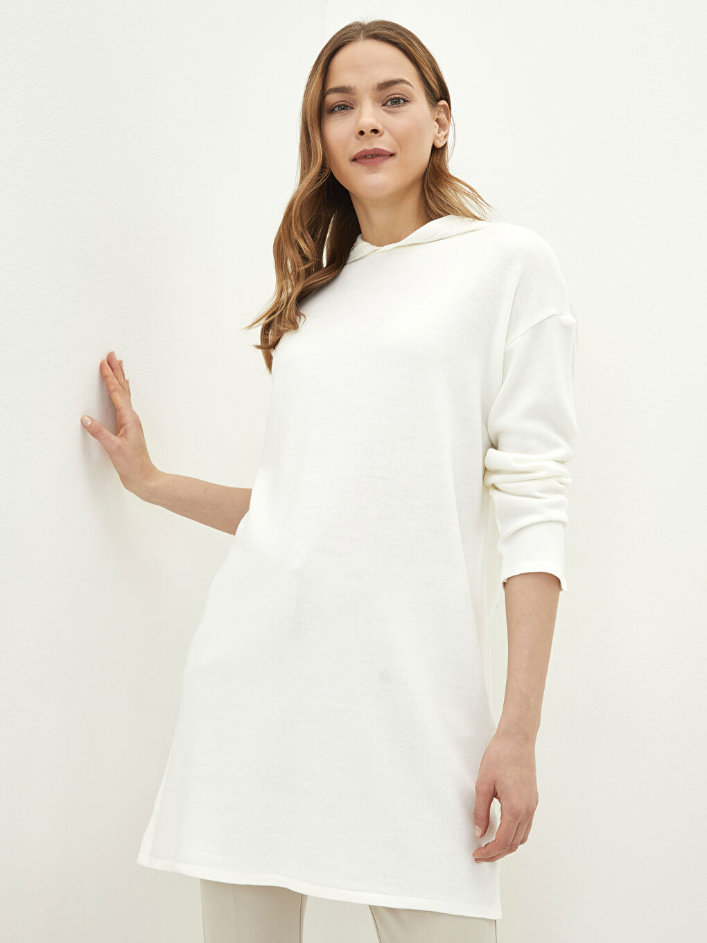 LCWAIKIKI Classic Hooded Straight Long Sleeve Women's Knitwear Tunic -W1LK14Z8-EEW