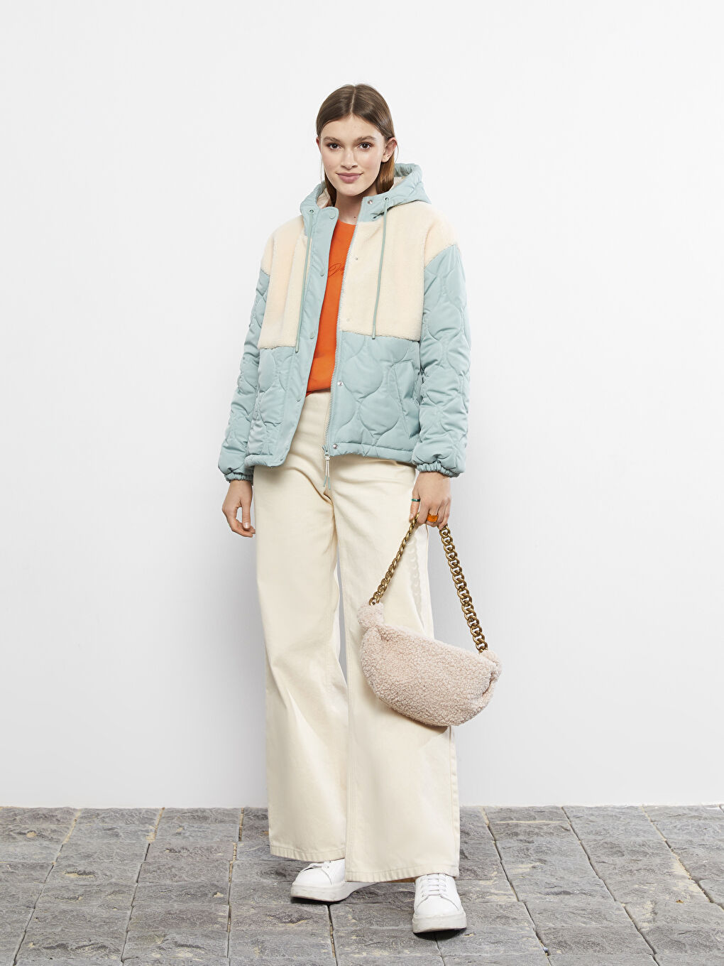 Ekru Kapüşonlu Renk Bloklu Uzun Kollu Kadın Mont-3