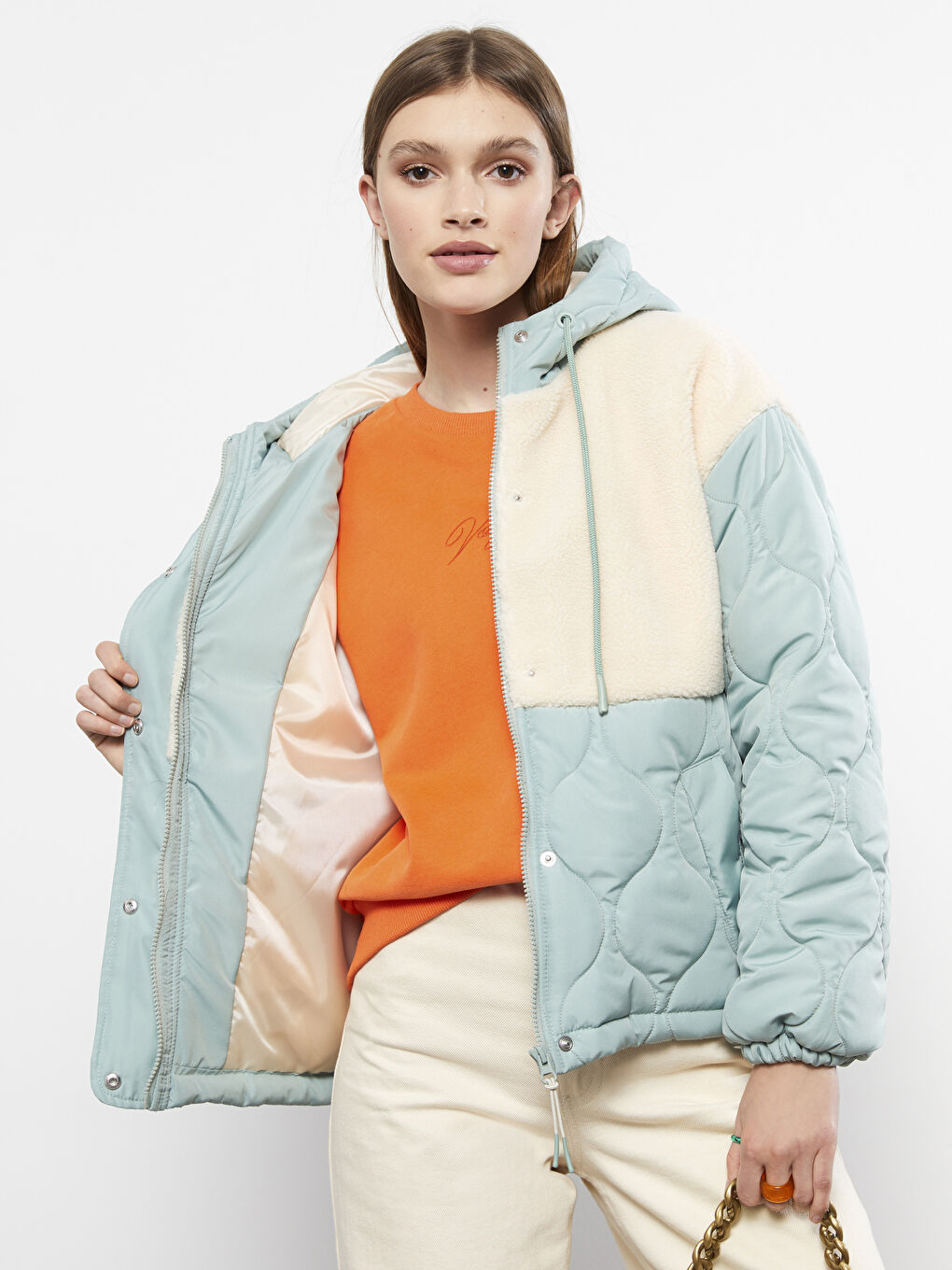 Ekru Kapüşonlu Renk Bloklu Uzun Kollu Kadın Mont-4