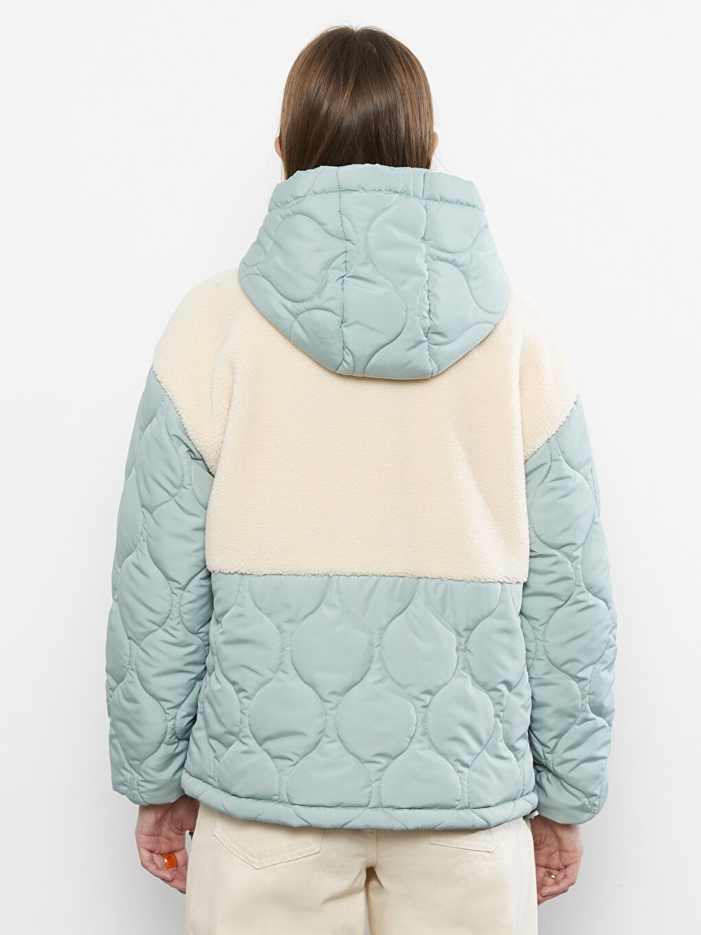 Ekru Kapüşonlu Renk Bloklu Uzun Kollu Kadın Mont-6