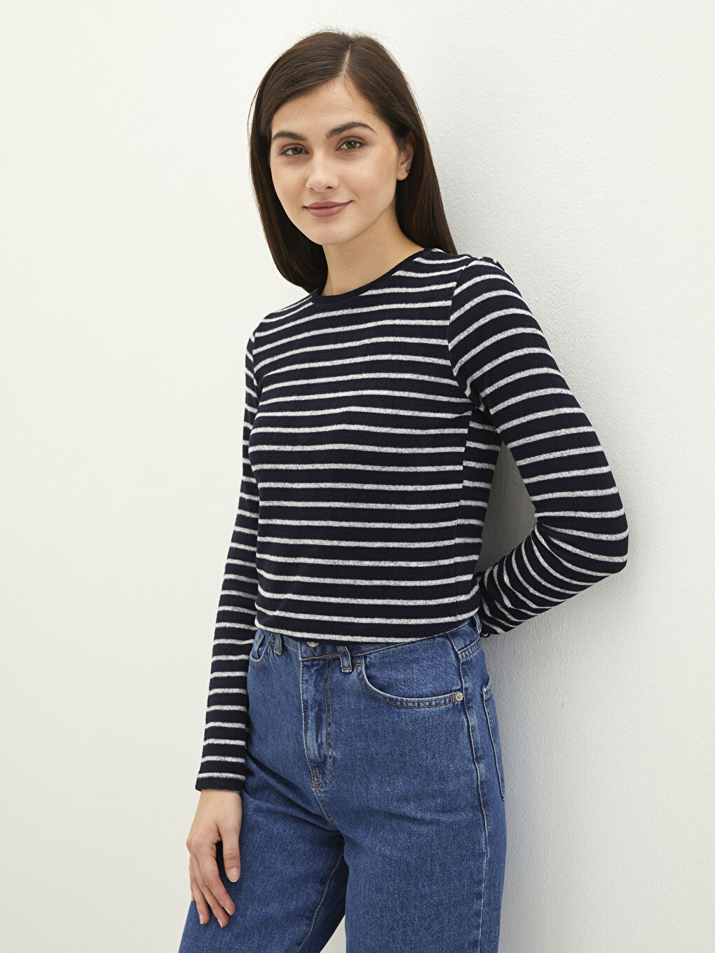 Lacivert Bisiklet Yaka Çizgili Uzun Kollu Kadın Tişört-1