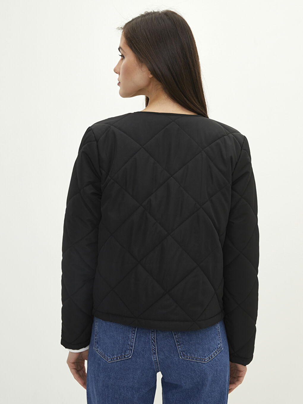 Siyah Bisiklet Yaka Kapitone Desenli Uzun Kollu İnce Kadın Şişme Mont-5