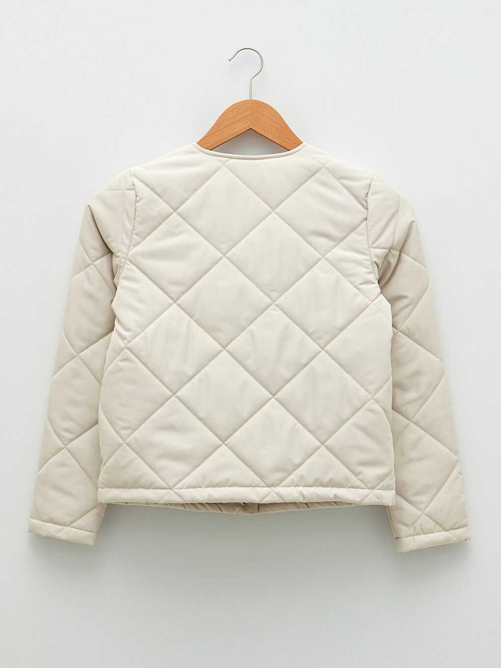 Bej Bisiklet Yaka Kapitone Desenli Uzun Kollu İnce Kadın Şişme Mont-6