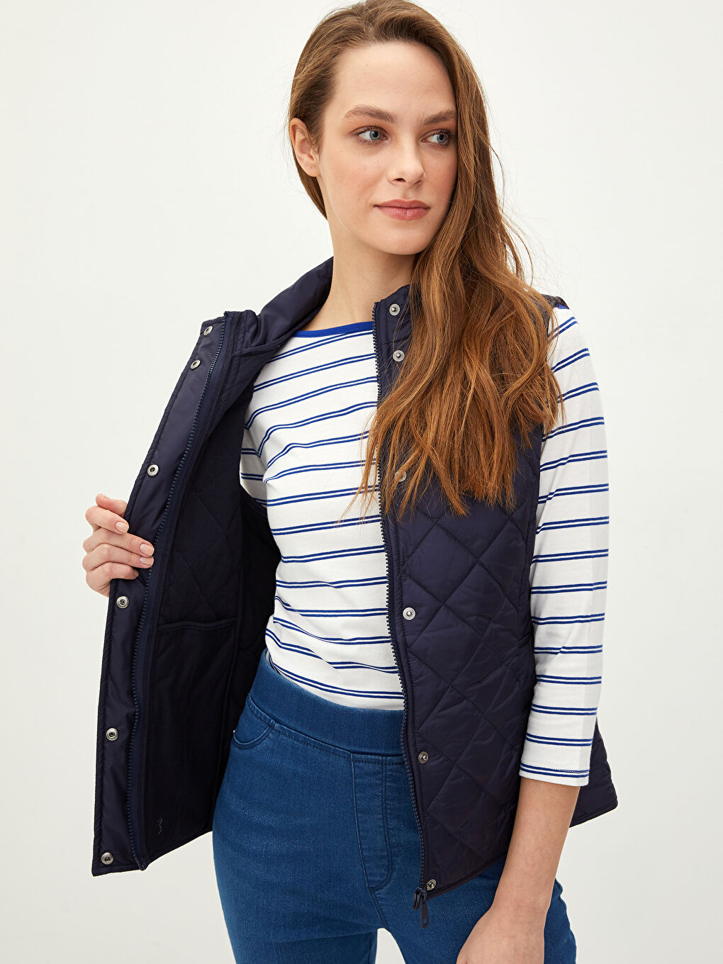 Lacivert Dik Yaka Kapitone Desenli Kadın Şişme Yelek-2