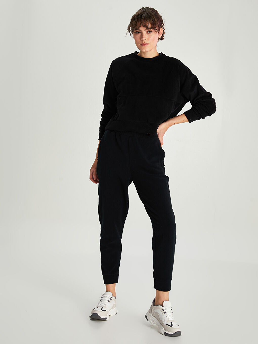Xside Active Jogginghose für Damen mit elastischem Bund, flachen Taschen und Fleece-Details -W1LM10Z8-CVL