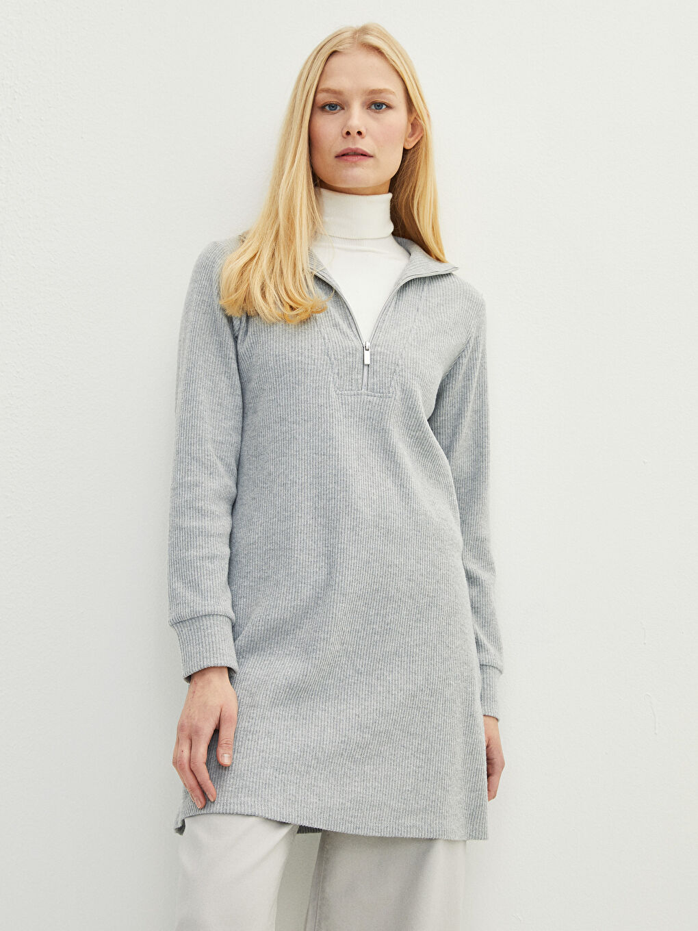 LCWAIKIKI Basic Trichterkragen Schlichte Langarm Tunika für Damen -W1LN43Z8-LAL