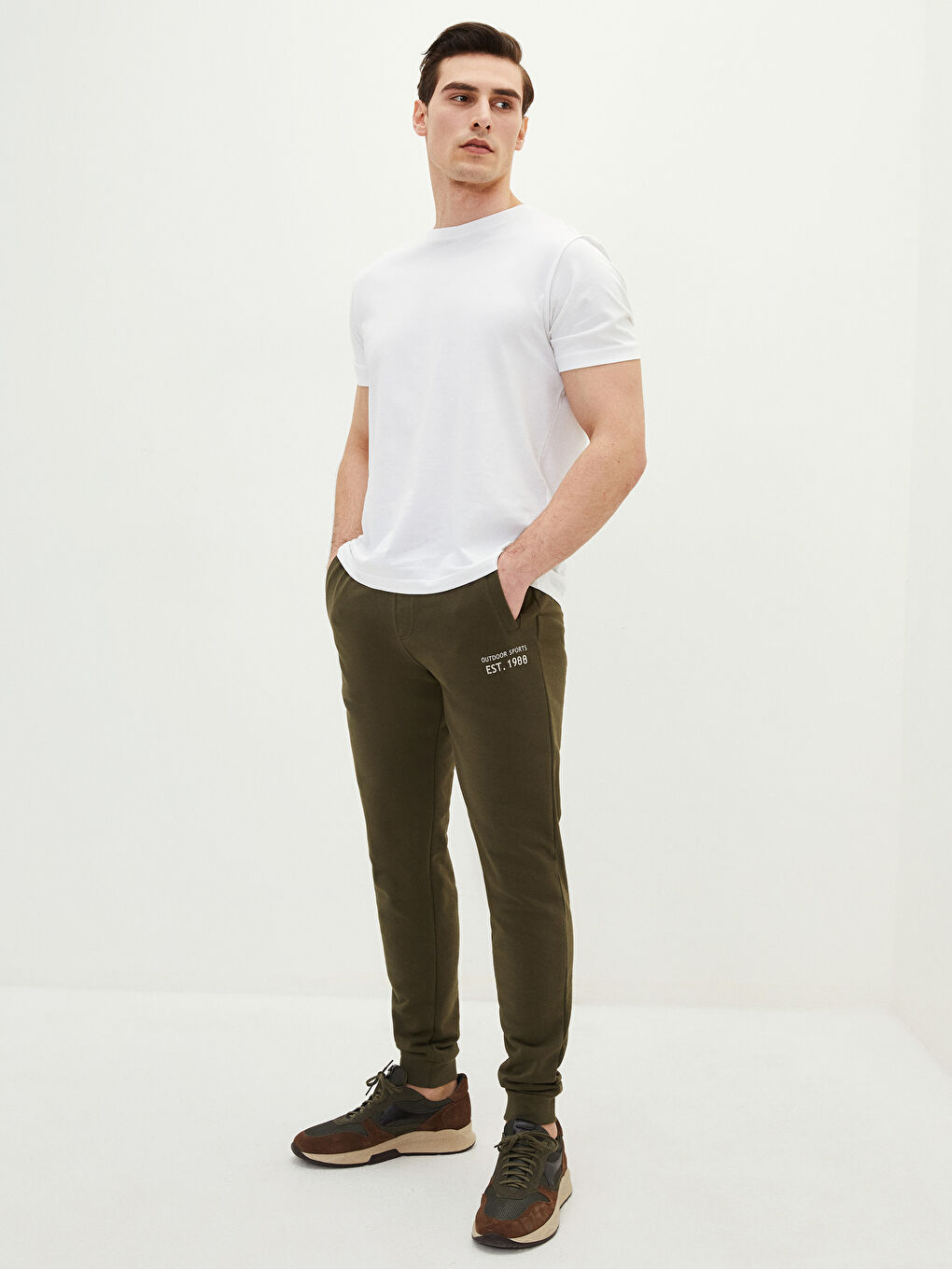 Standard Fit Men's Jogger Sweatpants-1