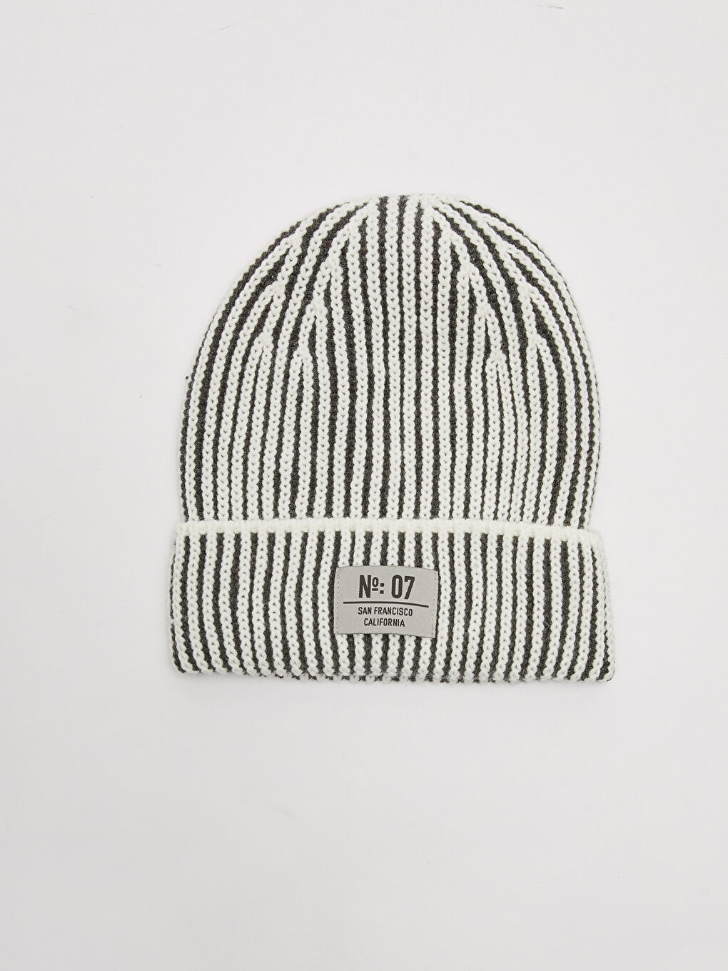 Antrasit Renk Bloklu Etiket Detaylı Triko Kadın Bere-3