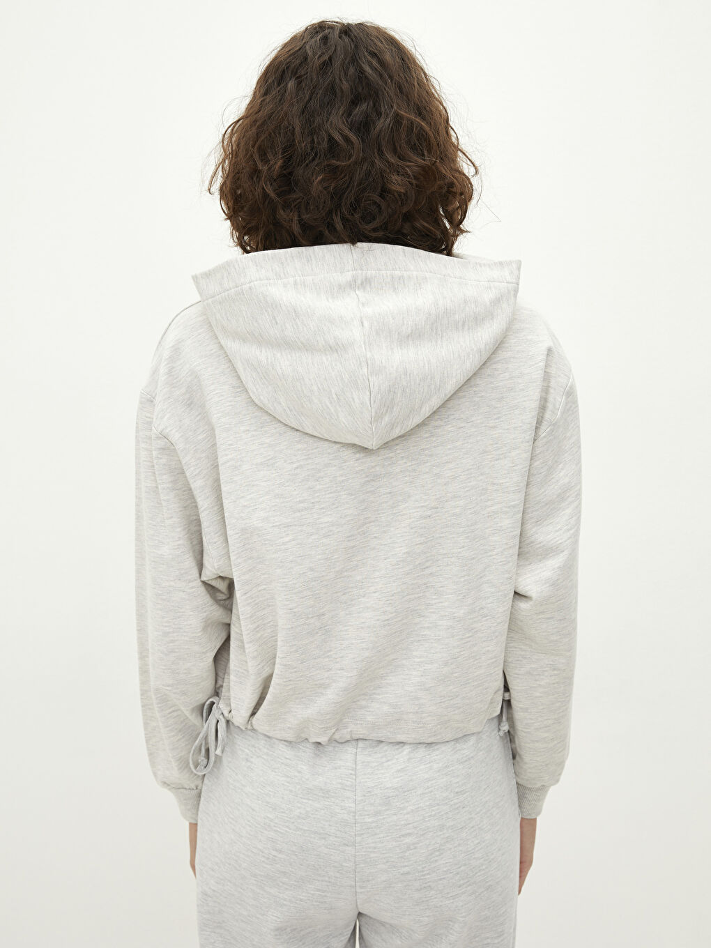 Gri Kapüşonlu Yazı Baskılı Uzun Kollu Kadın Sweatshirt-4