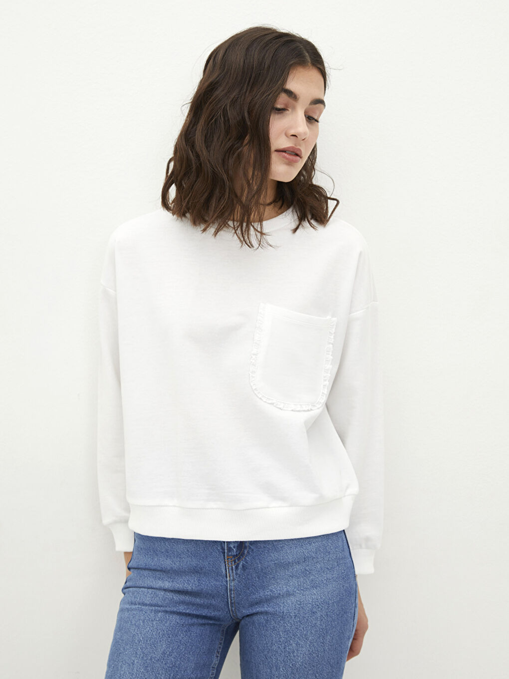 Ekru Bisiklet Yaka Dokulu Kadın Sweatshirt