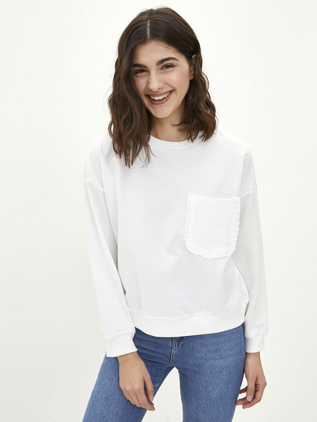 Ekru Bisiklet Yaka Dokulu Kadın Sweatshirt-1