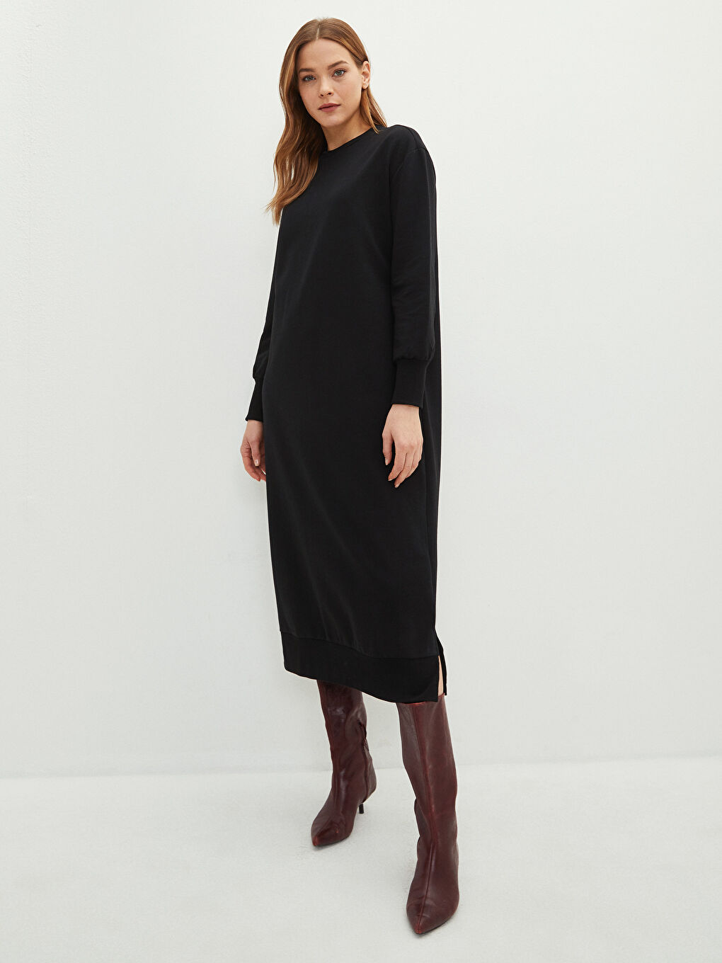 Žena CRNA haljina-1