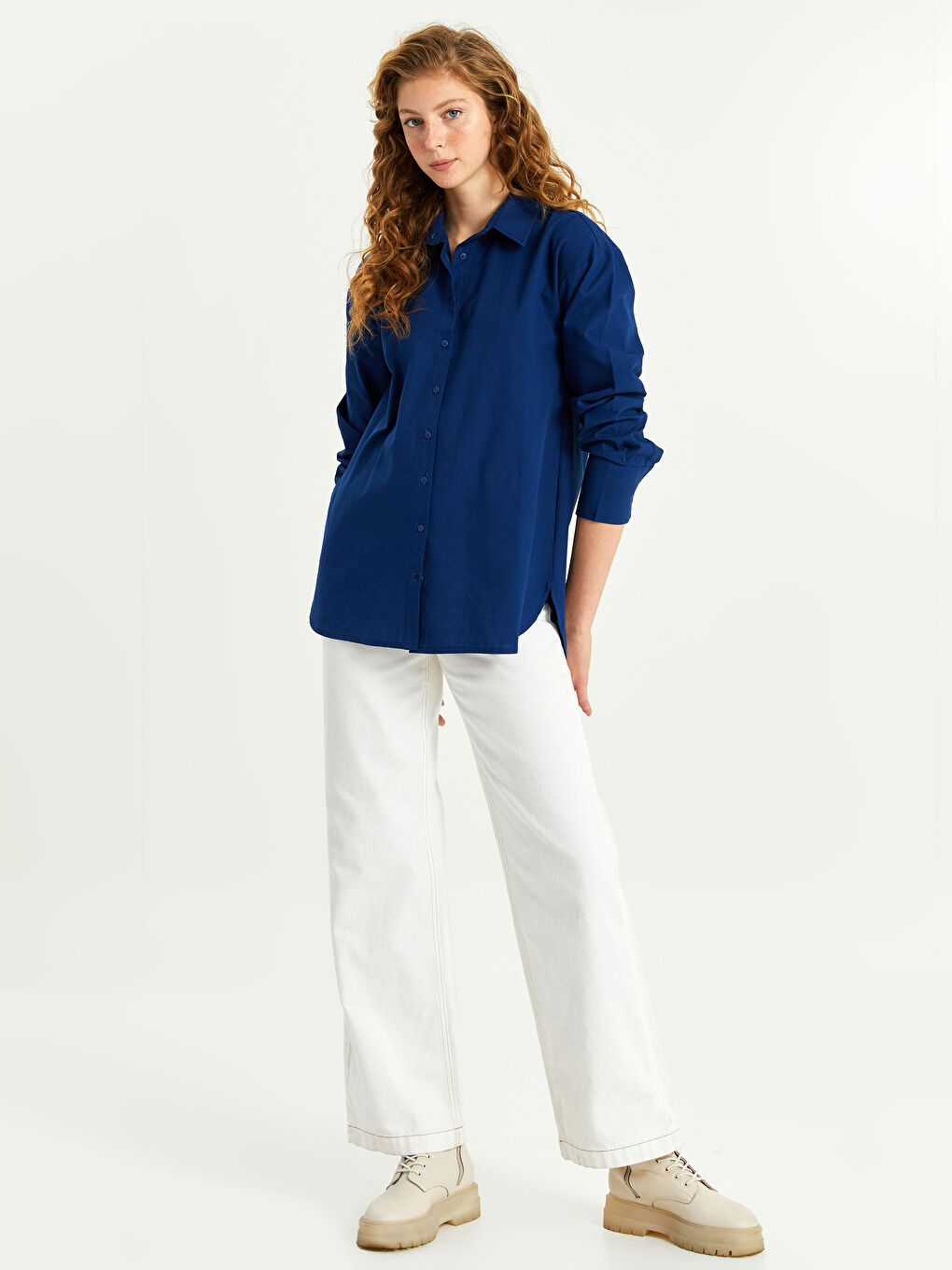 Lacivert Önden Düğme Kapamalı Düz Uzun Kollu Poplin Kadın Gömlek-3