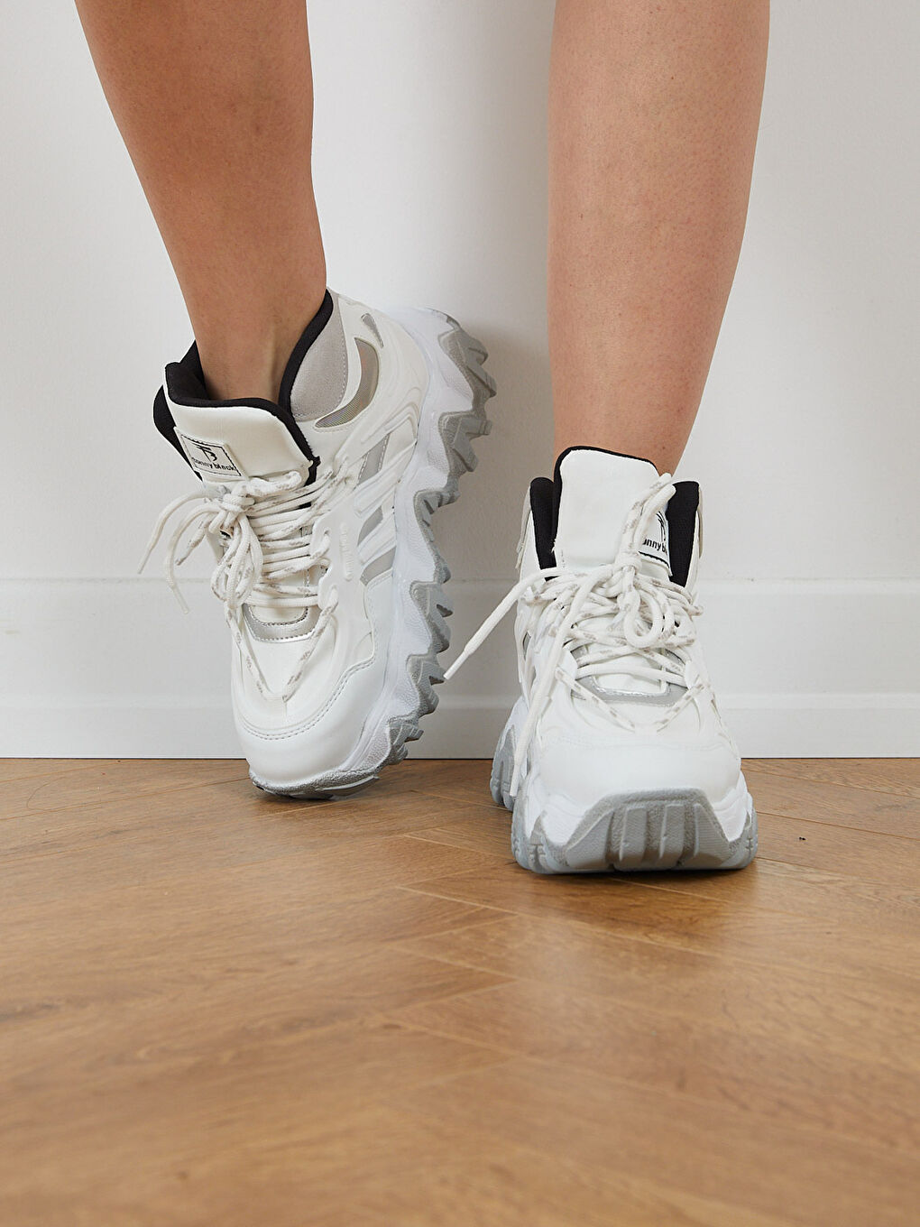 أحذية رياضية للسيدات برباط ونعل سميك وكتلة الألوان-1