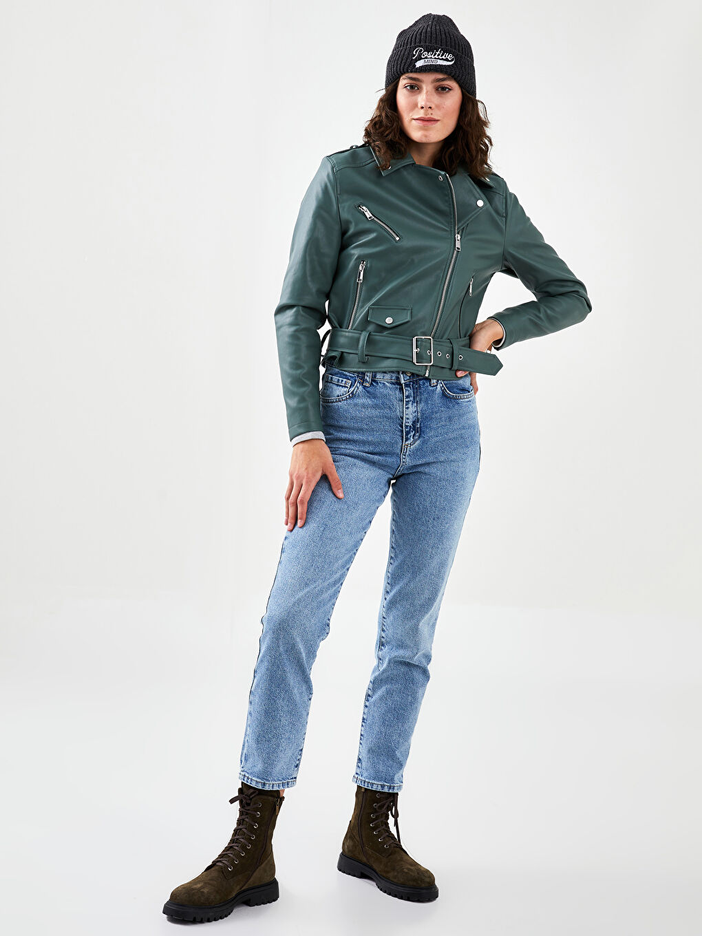 Antrasit Nakışlı Kadın Triko Bere-1