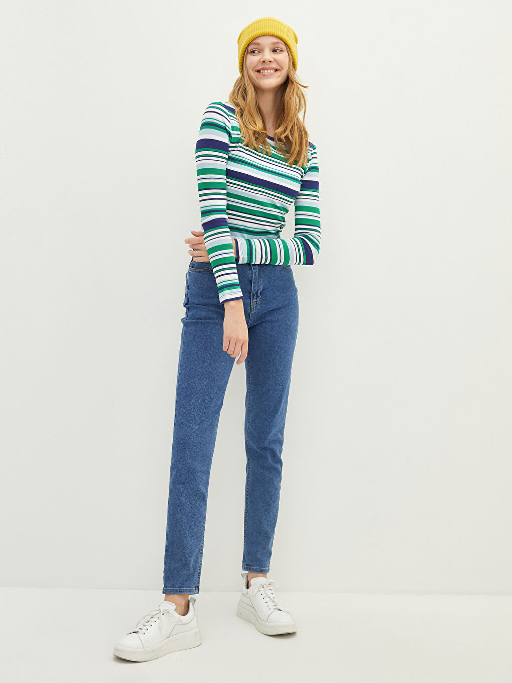 Sarı Etiket Detaylı Kadın Triko Bere-1