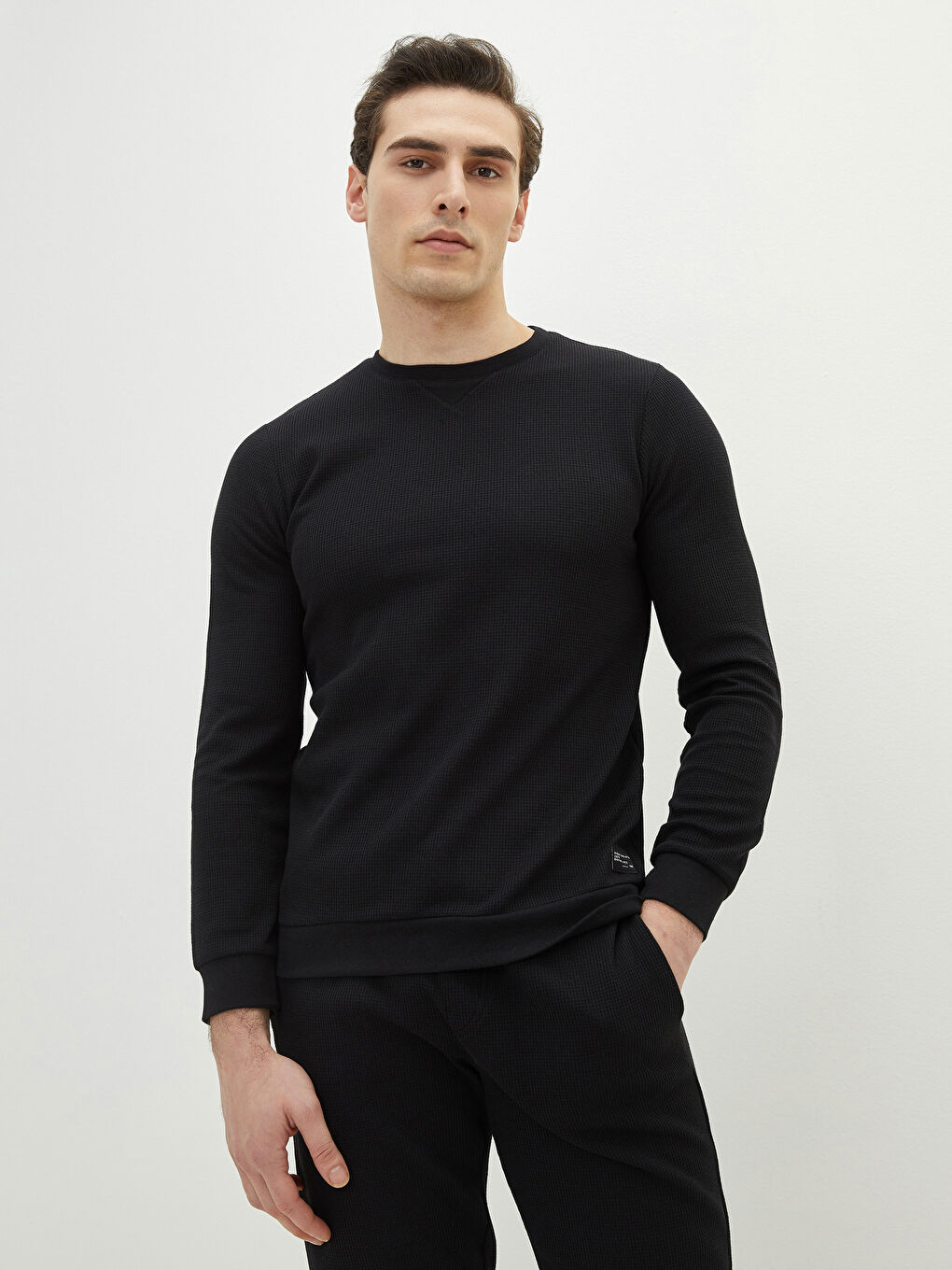 Siyah Bisiklet Yaka Uzun Kollu Erkek Sweatshirt-1