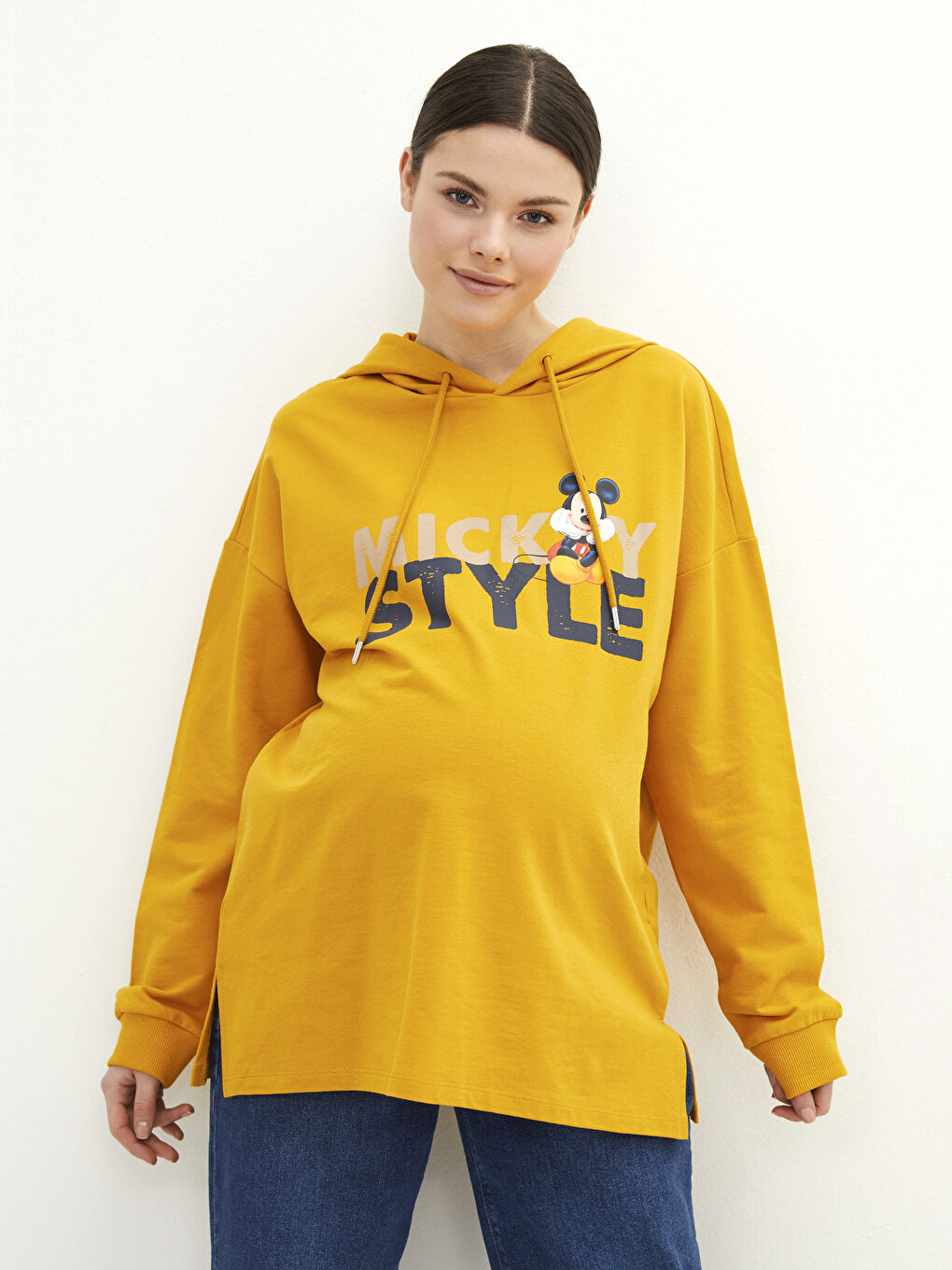 LCWAIKIKI Maternity Koyu Sarı Mickey Mouse Baskılı Uzun Kollu Hamile Hoodie - 1