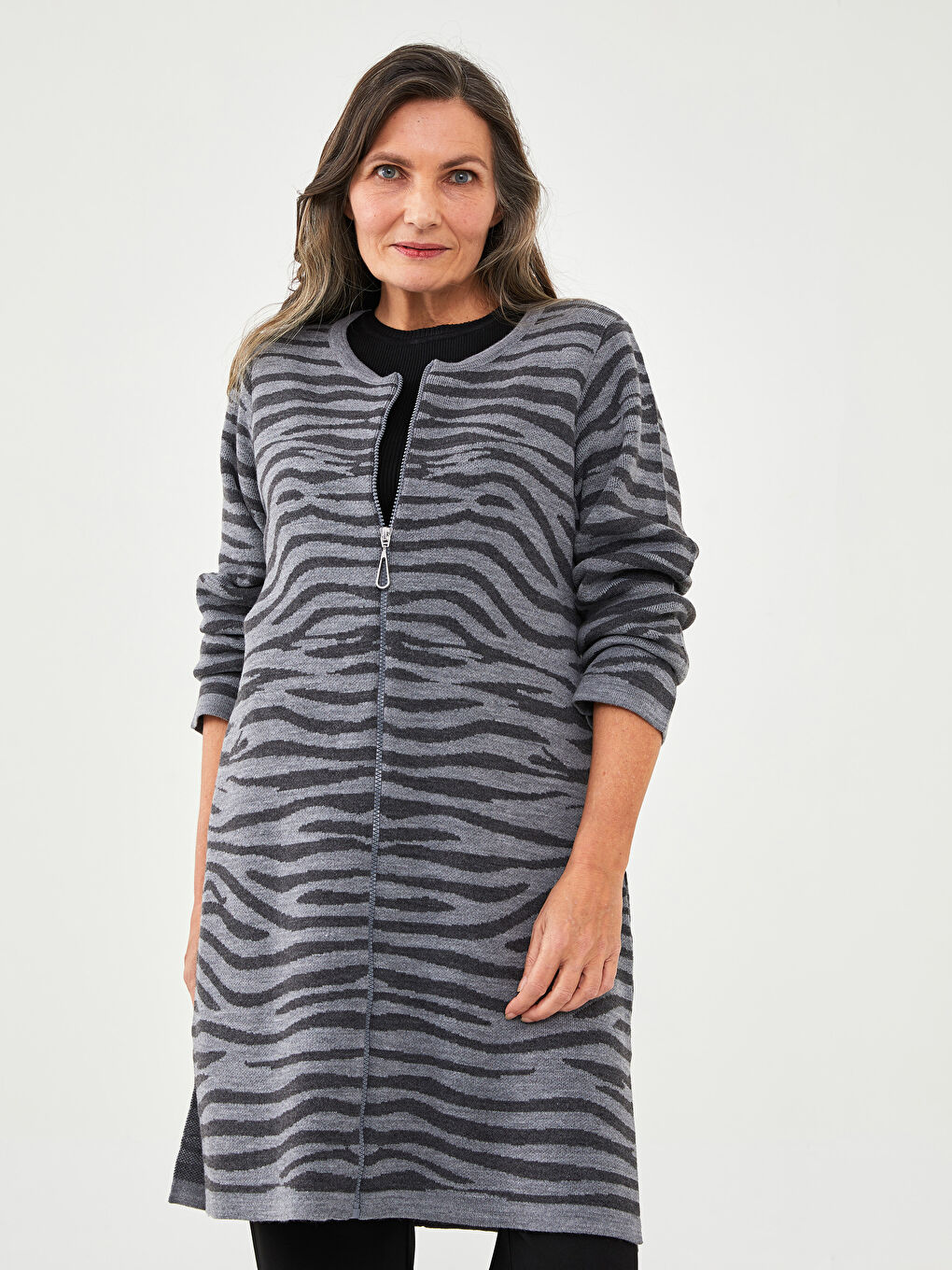 LCW Grace Crew Neck Patterned Long Sleeve Women's Knitwear Cardigan -W1M568Z8-MKJ