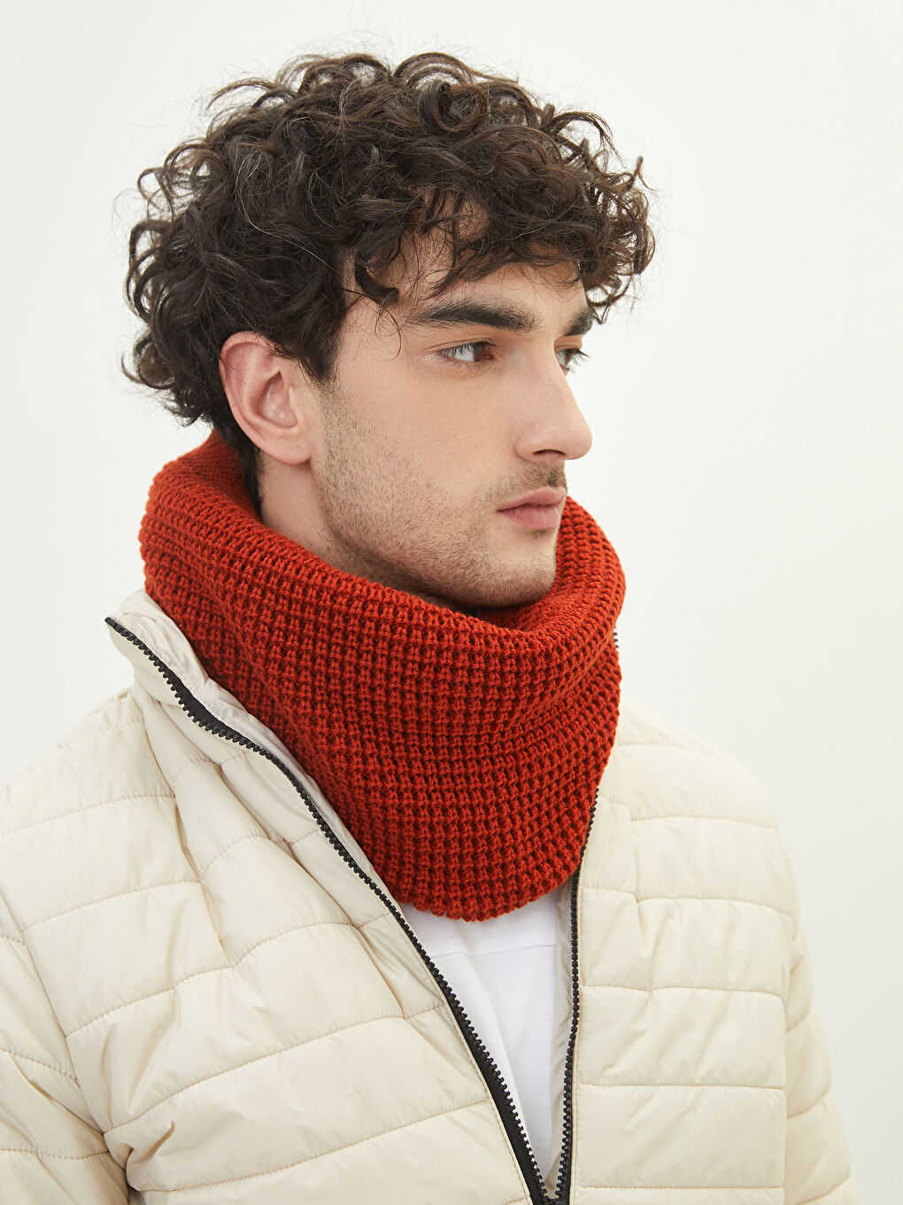 Шал с шарки за мъже, плетен снуд