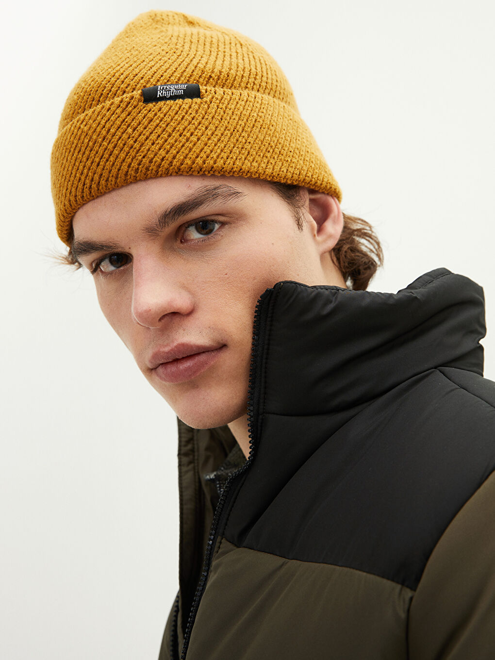 Sarı Etiket Baskılı Triko Erkek Bere