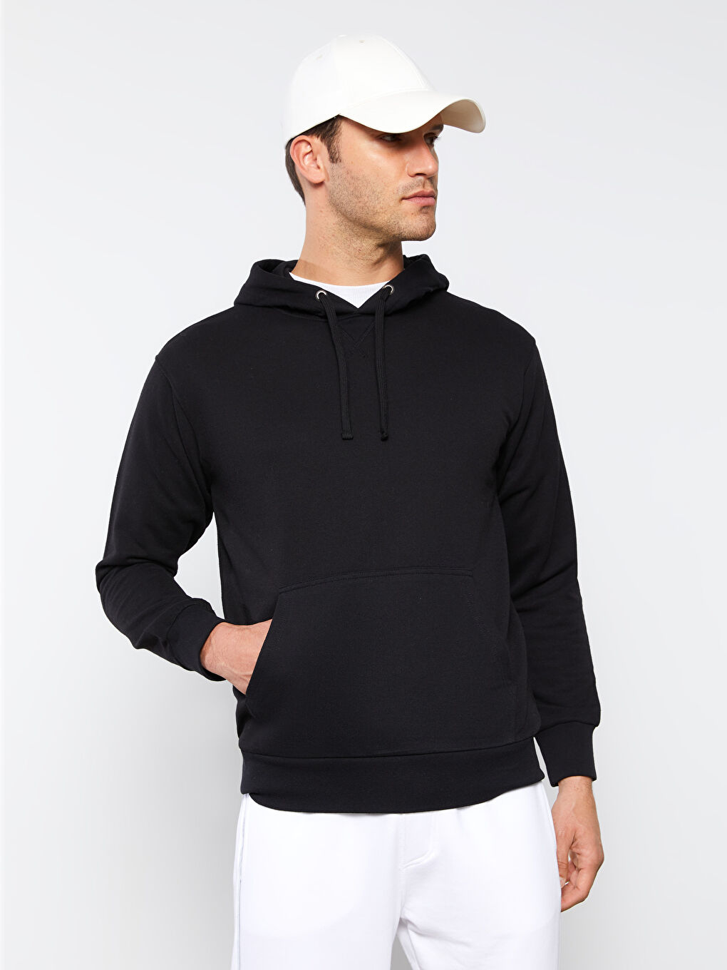 LCWAIKIKI Basic Siyah Oversize Uzun Kollu Erkek Hoodie - 1