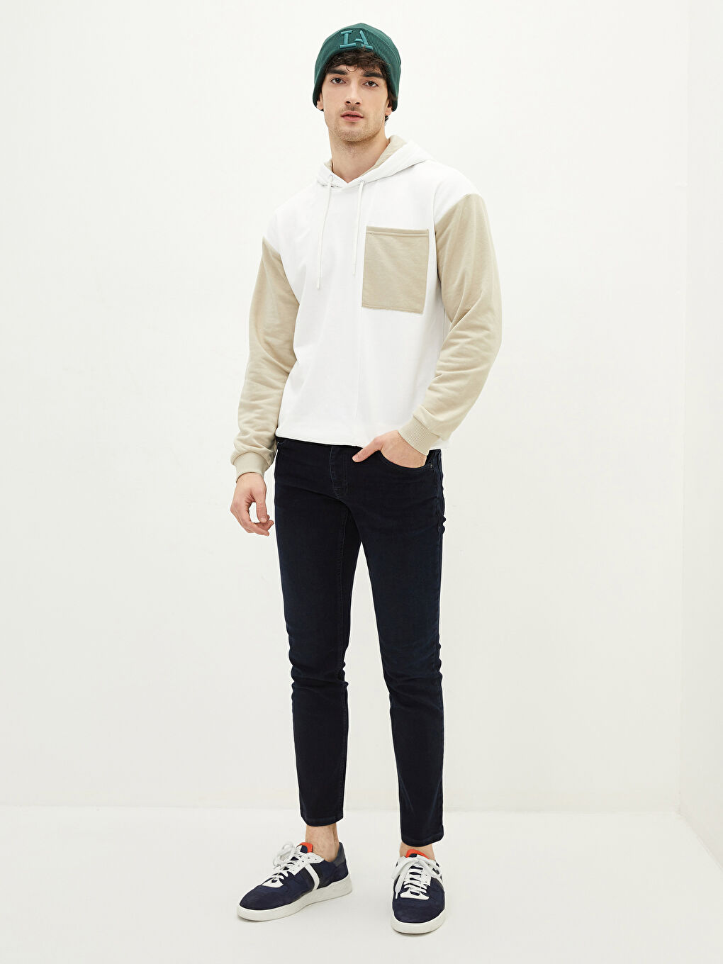 Yeşil Nakışlı Erkek Triko Bere-1