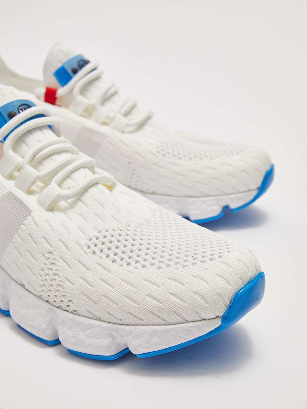Beyaz Bağcıklı File Detaylı Erkek Aktif Spor Ayakkabı-2