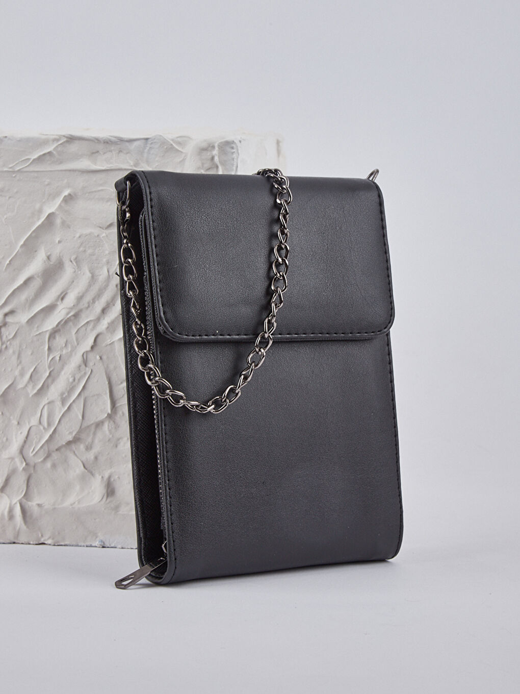 Siyah MOON Ufak Zincirli Omuz Çantası