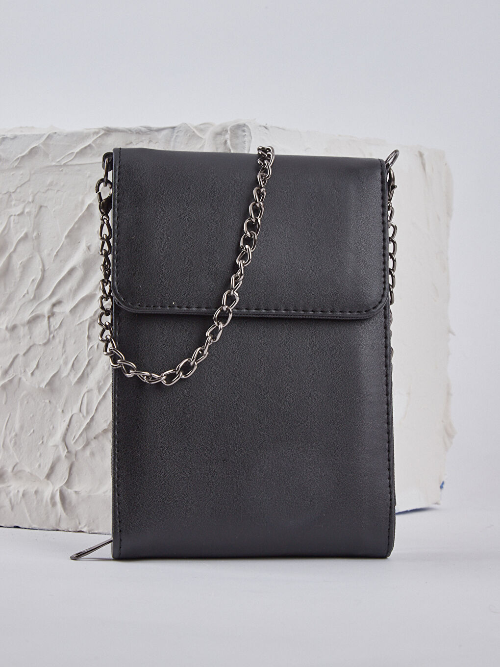 Siyah MOON Ufak Zincirli Omuz Çantası-1