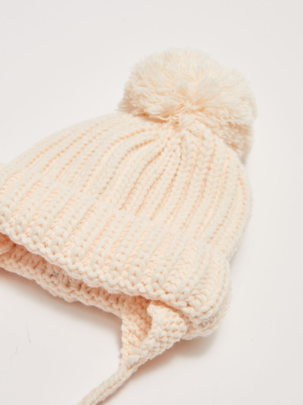 Ekru Ponpon Detaylı Kız Bebek Triko Bere-1