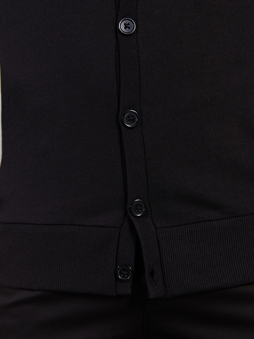 Siyah Standart Kalıp V Yaka Uzun Kollu Erkek Hırka-3