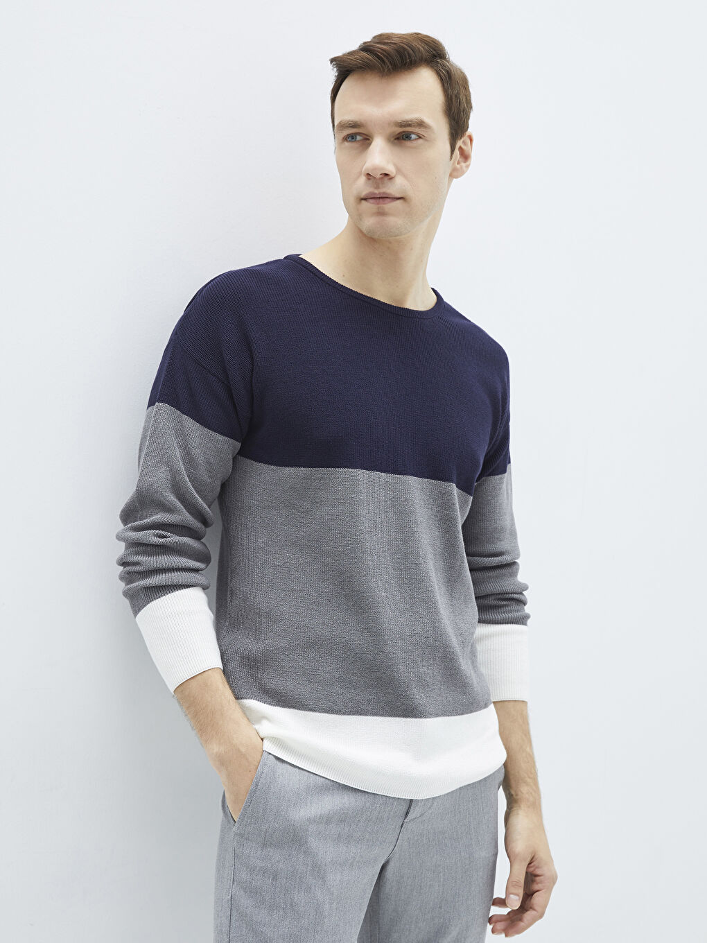 Lacivert Bisiklet Yaka Uzun Kollu Renk Bloklu Erkek Triko Kazak-1