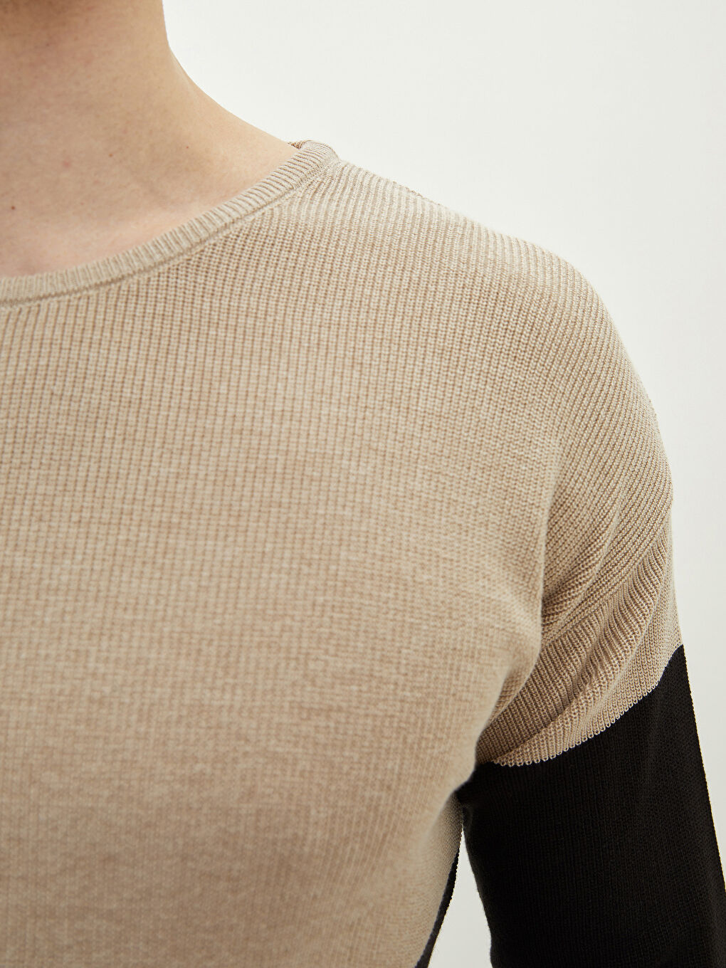 Bej Bisiklet Yaka Uzun Kollu Renk Bloklu Erkek Triko Kazak-3