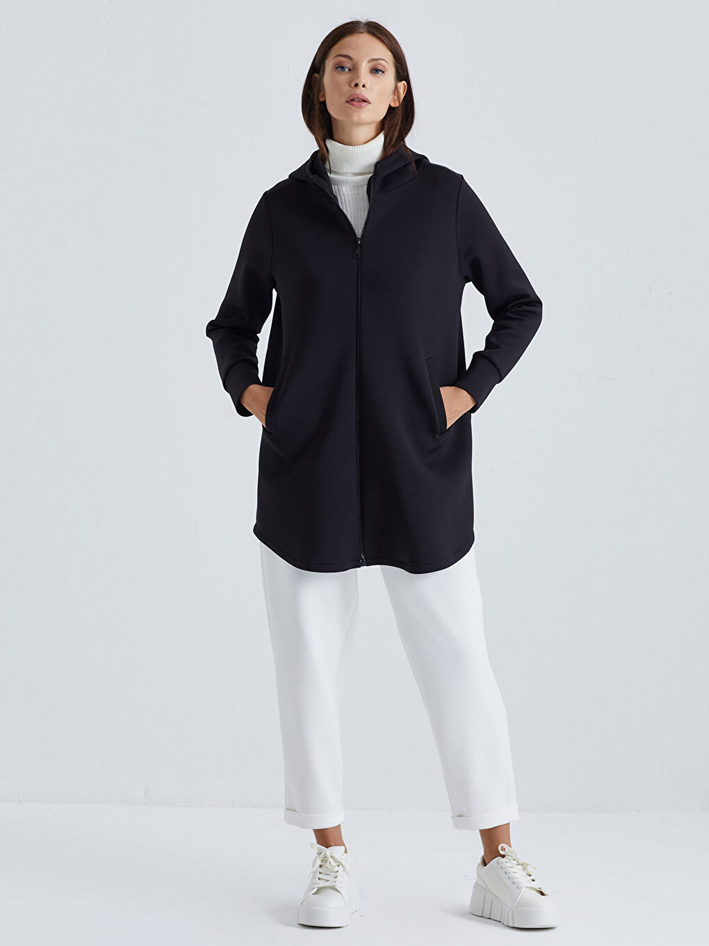 غطاء رأس سادة كم طويل قماش سكوبا للسيدات-1