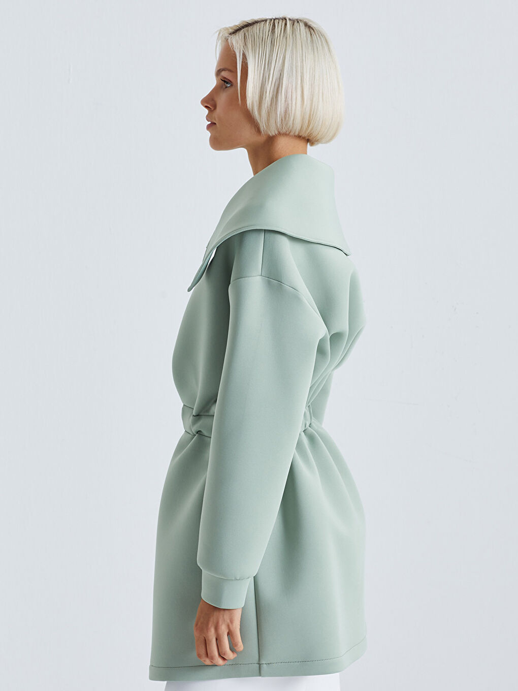 Шалевый воротник прямой пояс с деталями длинный рукав женское пальто-2