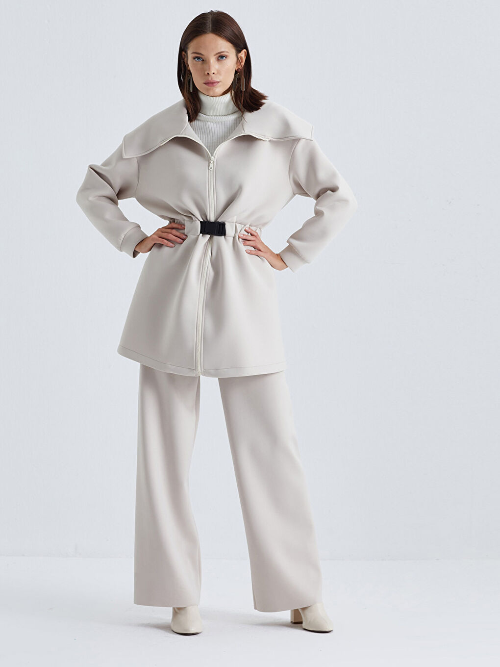 Шалевый воротник прямой пояс с деталями длинный рукав женское пальто-2