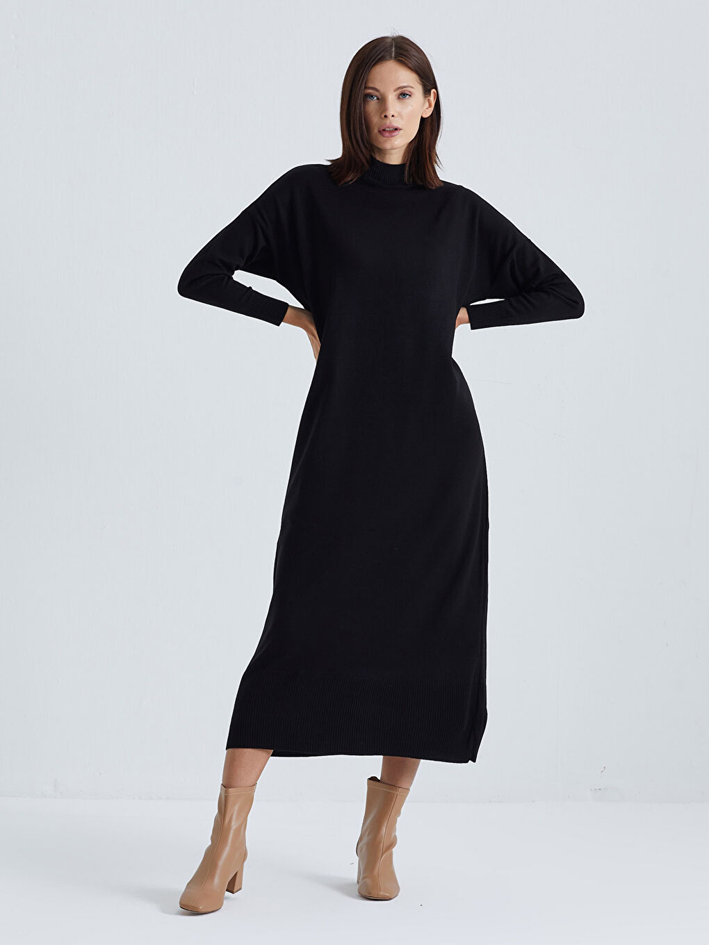 Siyah Yarım Balıkçı Yaka Kadın Triko Elbise-2