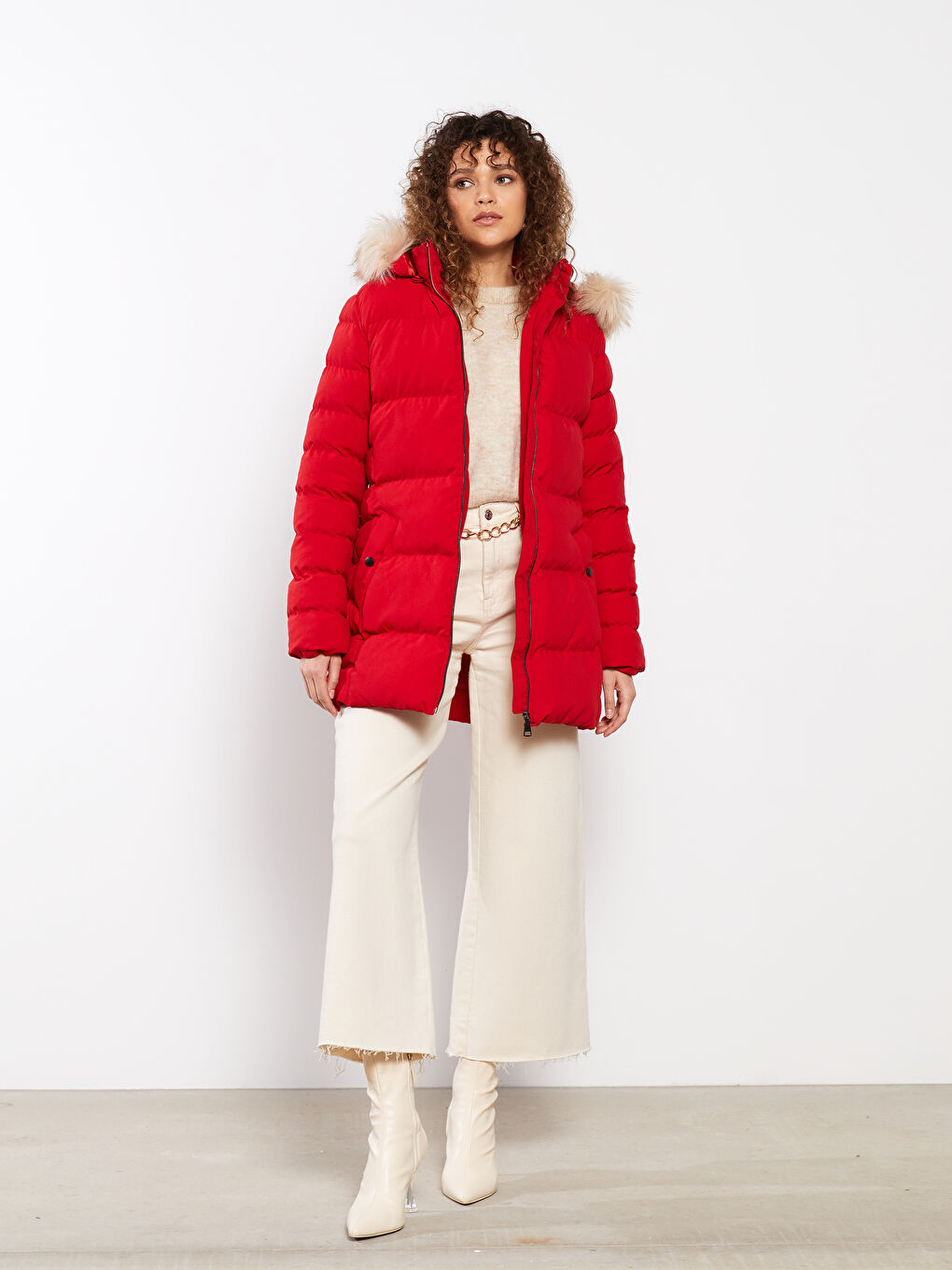 Kırmızı Kadın Kapüşonlu Düz Şişme Mont-3